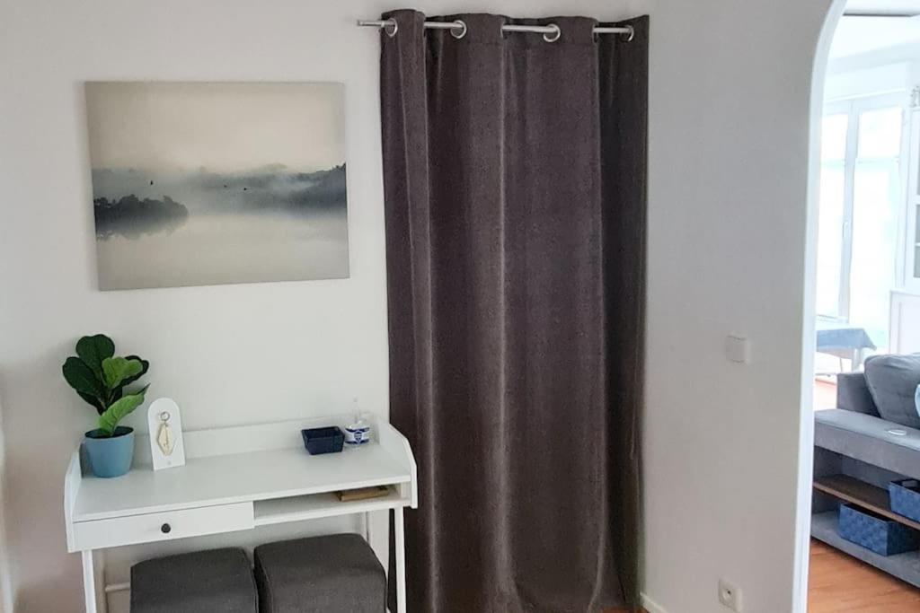 Le Royal Condo, 13 P, Wifi & Parking A Disneyland Apartment *