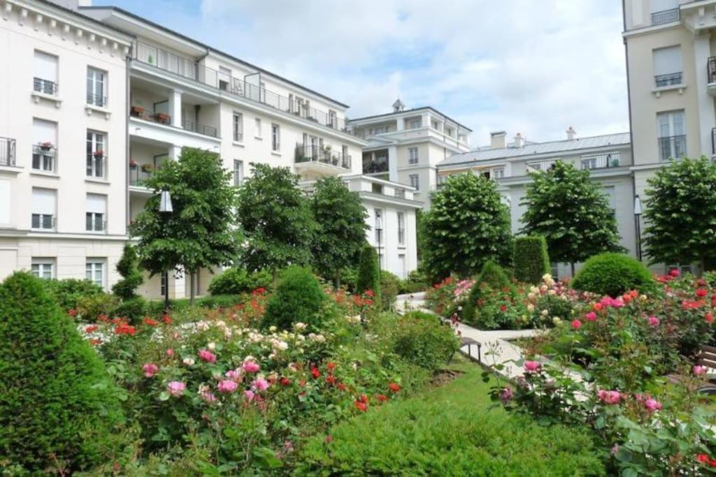 Appartement Le Royal Condo, 13 P, Wifi & Parking A Disneyland Chessy (Seine-et-Marne)